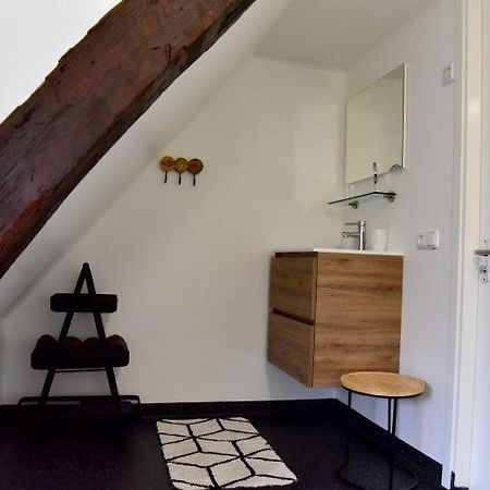 Bed and Breakfast De Slaapmuts Winsum  Экстерьер фото