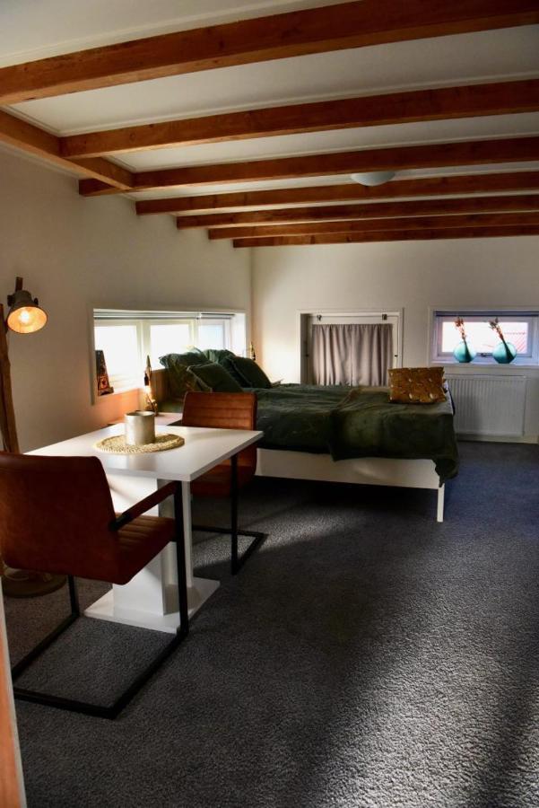 Bed and Breakfast De Slaapmuts Winsum  Экстерьер фото