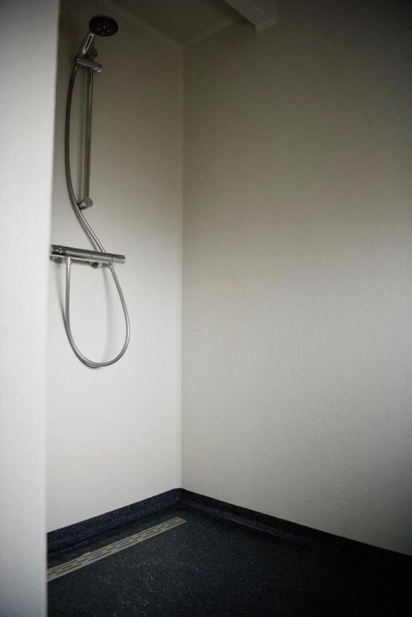 Bed and Breakfast De Slaapmuts Winsum  Экстерьер фото